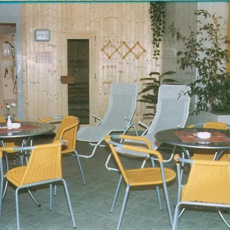 Hotel Zum Heideberg 2*